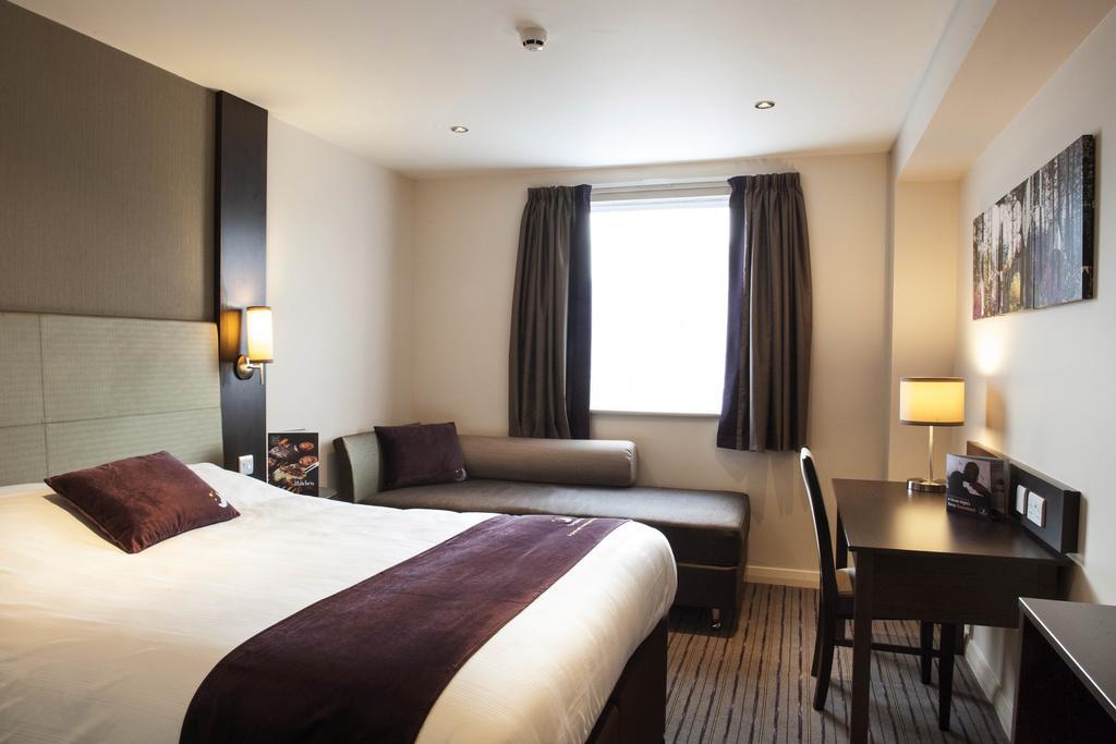 Premier Inn London King'S Cross Екстер'єр фото